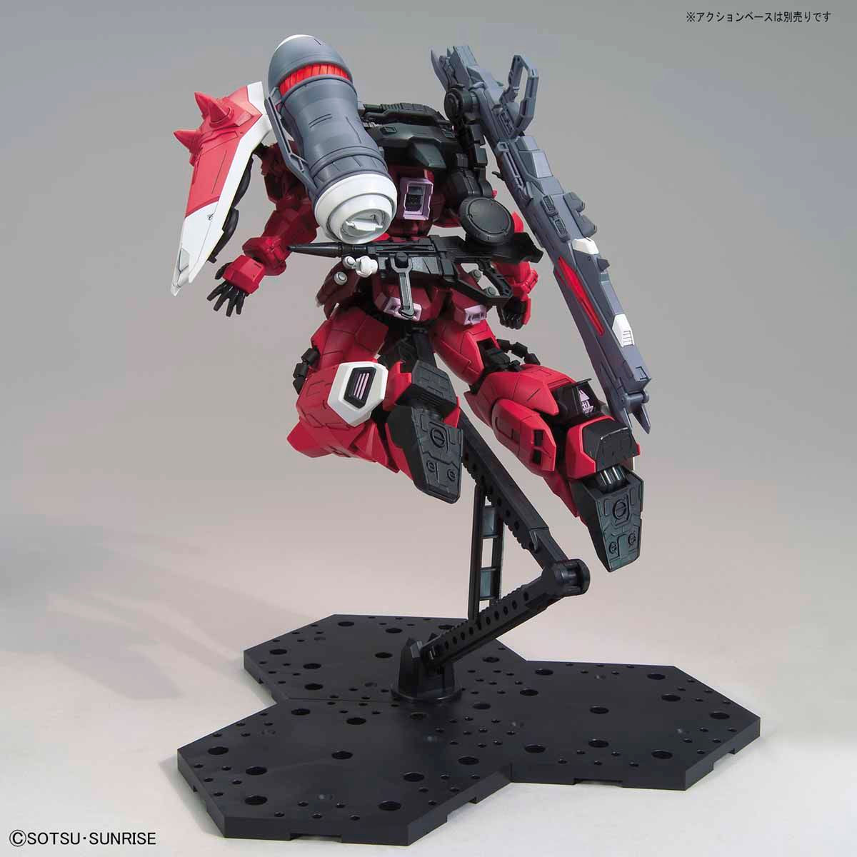 MG 1/100 Gunner Zaku Warrior (Lunamaria Hawke's custom machine)